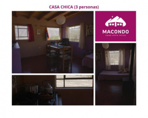 Macondo - Casas entre cerros